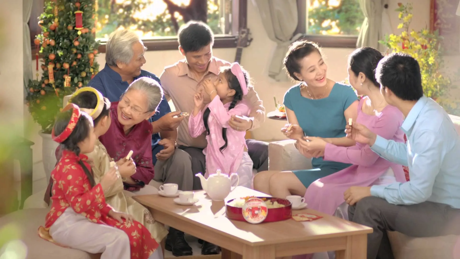 Đoàn viên bên gia đình ngày Tết là khoảnh khắc quý giá trong tim mỗi người