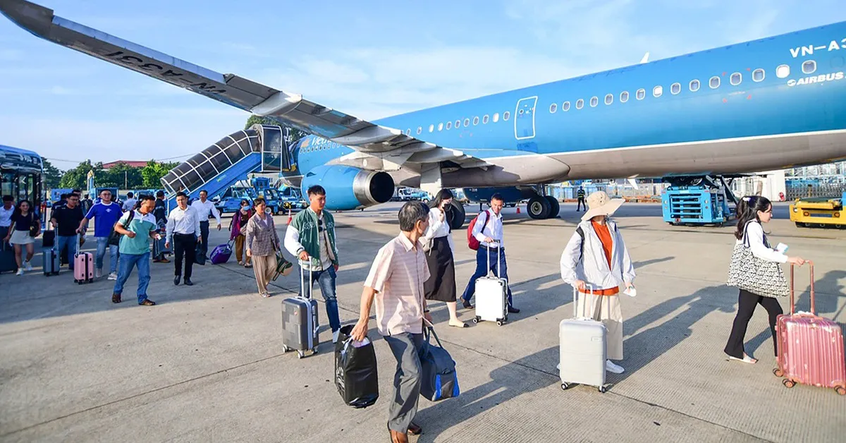 Đặt vé máy bay ngày 26 Tết sớm để có mức giá ưu đãi