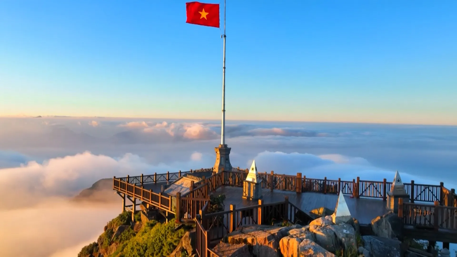 Du lịch Lào Cai: Mây núi, bản làng và những ngày tự do