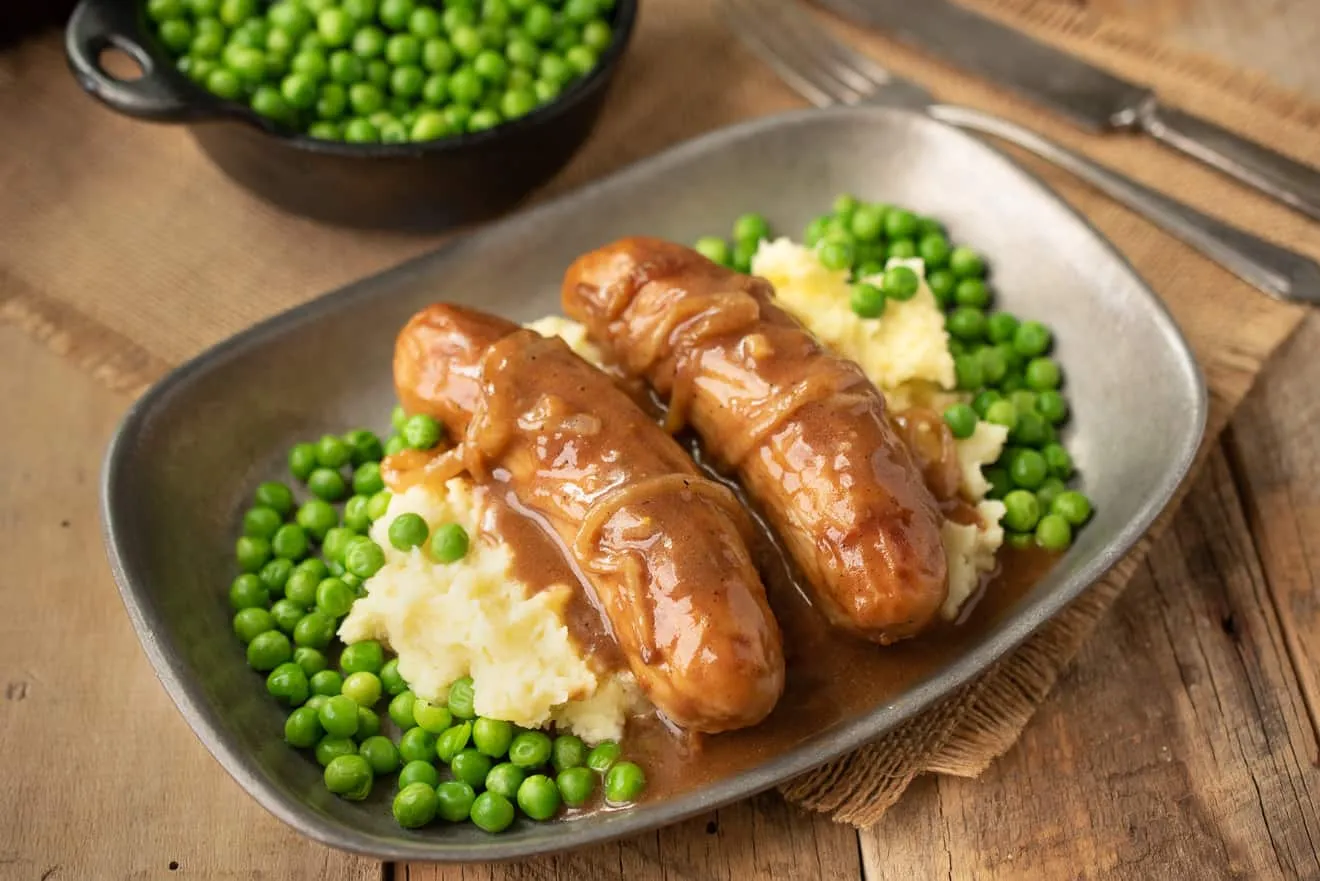 Bangers and Mash là trải nghiệm ẩm thực cổ điển khó quên của nước Anh.