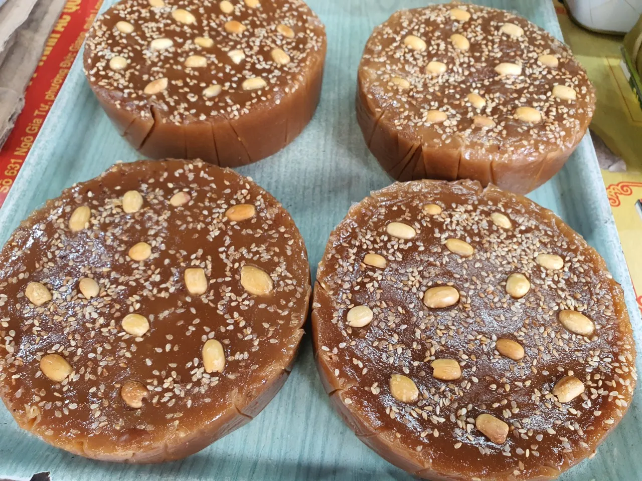 Mỗi chiếc bánh tày nồng ệp là sự kết hợp hài hòa giữa nguyên liệu dân dã và hương vị thơm ngon.