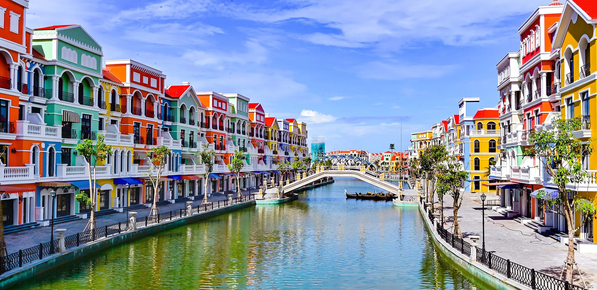 Lạc bước giữa Grand World, cứ tưởng mình đang đi ở một châu Âu thu nhỏ ngay giữa Phú Quốc.