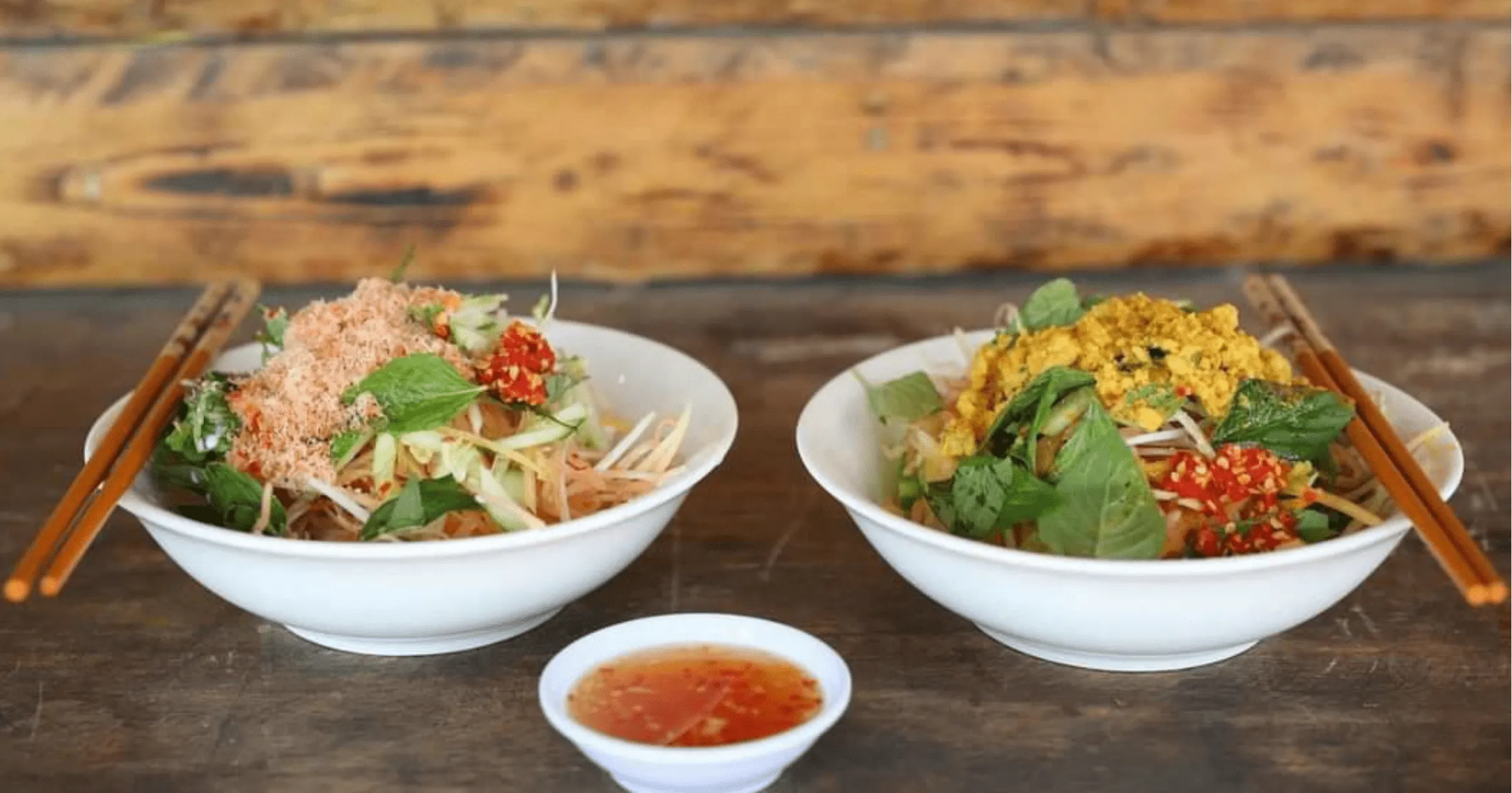 Bún kèn Phú Quốc với màu vàng đặc trưng, nhìn thôi đã thấy hấp dẫn.