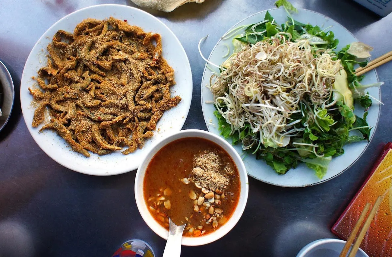 Gỏi cá Nam Ô là đặc sản miền Trung