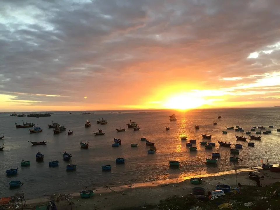 Hòa mình vào cuộc sống dân dã yên bình của người dân nơi đây