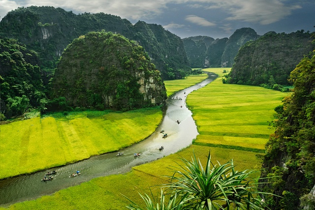 Đường vô Tam Cốc đẹp tựa tranh vẽ