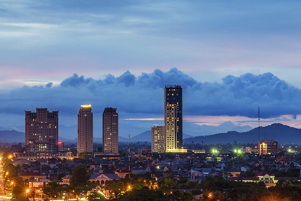 Du xuân Vinh bằng vé máy bay Tết giá rẻ
