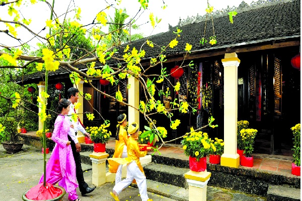 Vé máy bay Tết đi Hà Nội, trở về Thủ đô thân yêu