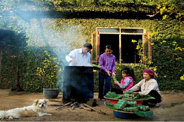 Không khí Tết rộn ràng khắp nơi