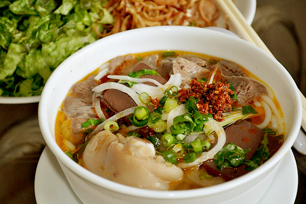 Bún bò Huế