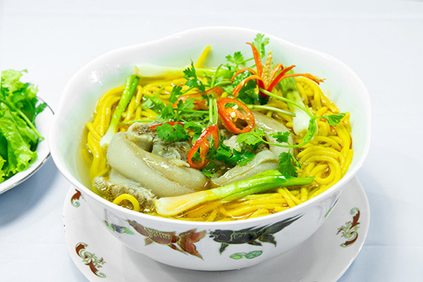 Vé máy bay giá rẻ thưởng thức bún bắp Phú Yên