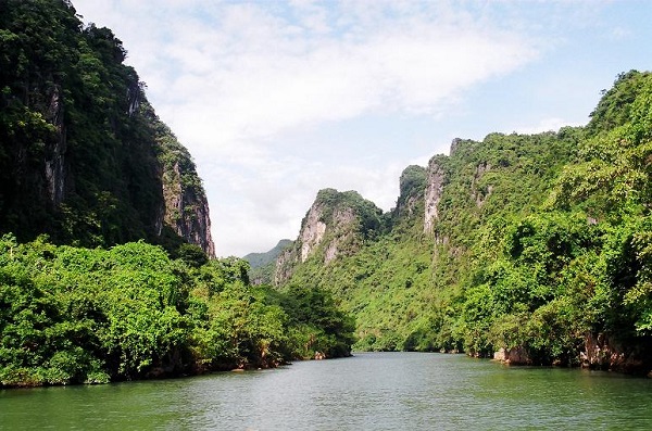 Vé máy bay giá rẻ ghé thăm Bác Võ Nguyên Giáp