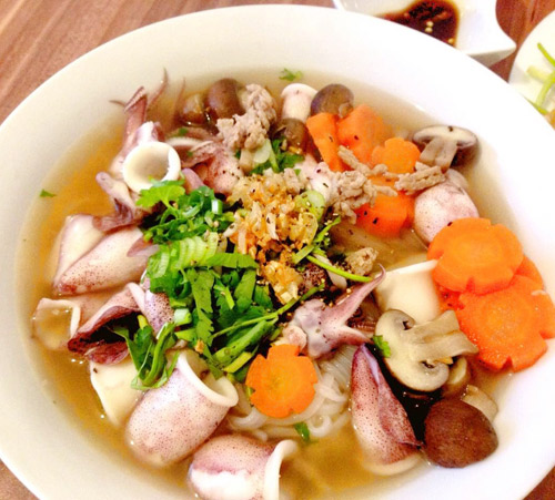 Hủ tiếu tôm mực