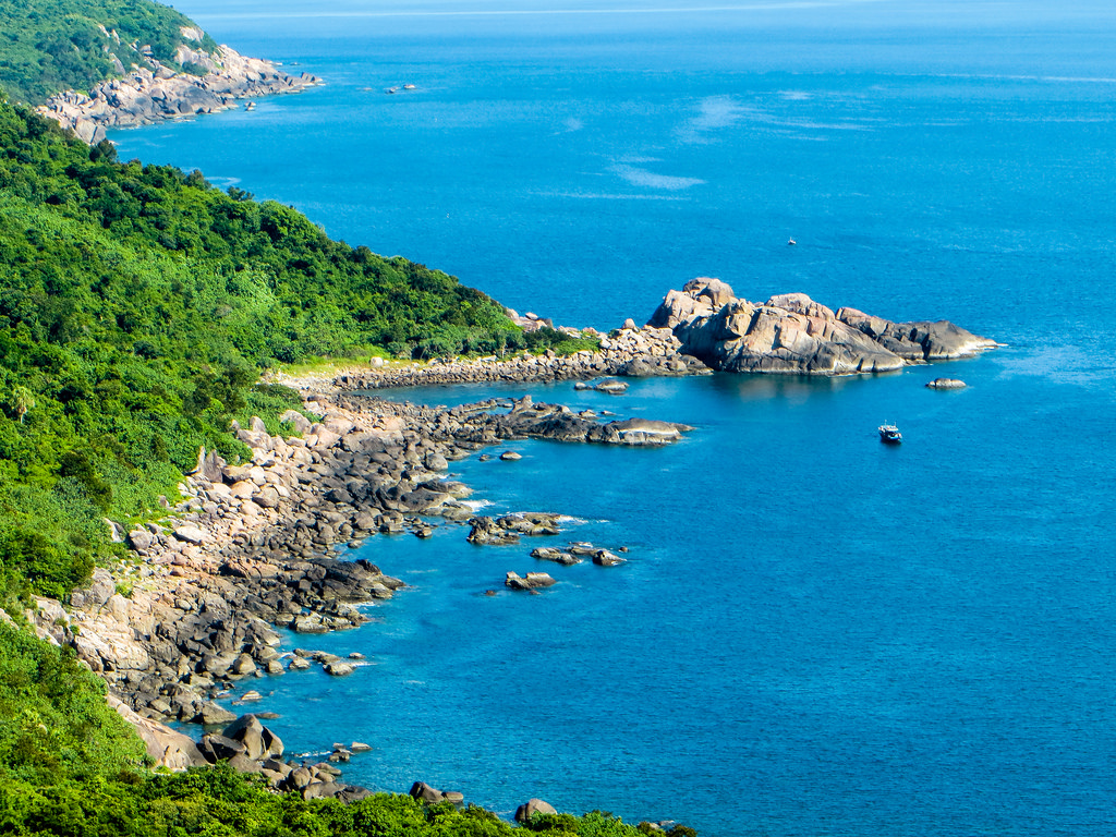 Vé máy bay giá rẻ đi Đà Nẵng khám phá bán đảo Sơn Trà