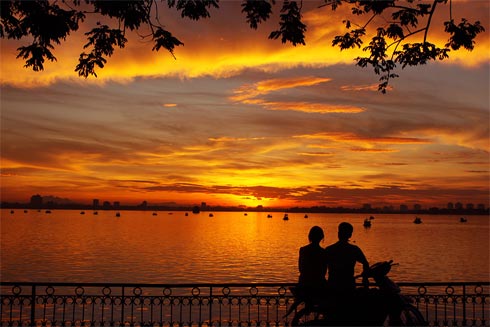 Ngắm hoàng hôn Dinh Cậu