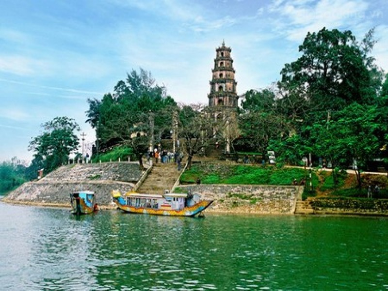Vé máy bay giá rẻ đi Huế