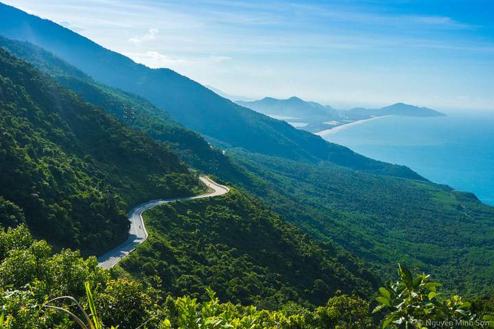 Đèo Hải Vân và Biển Lăng Cô