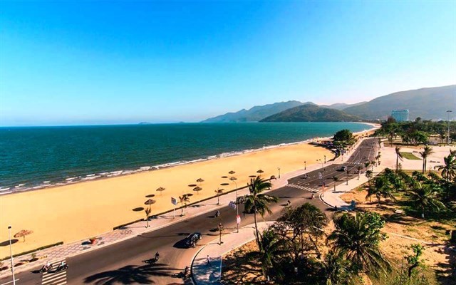Bãi biển trung tâm Quy Nhơn
