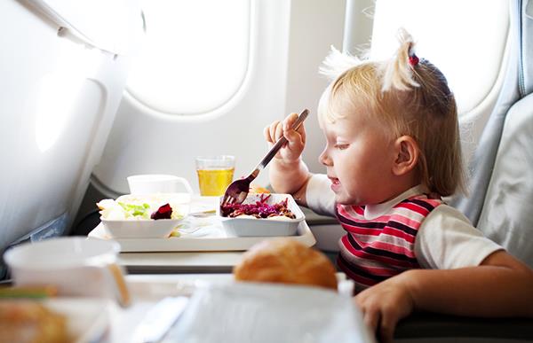 Trẻ em dưới 2 tuổi đi máy bay Vietnam Airlines