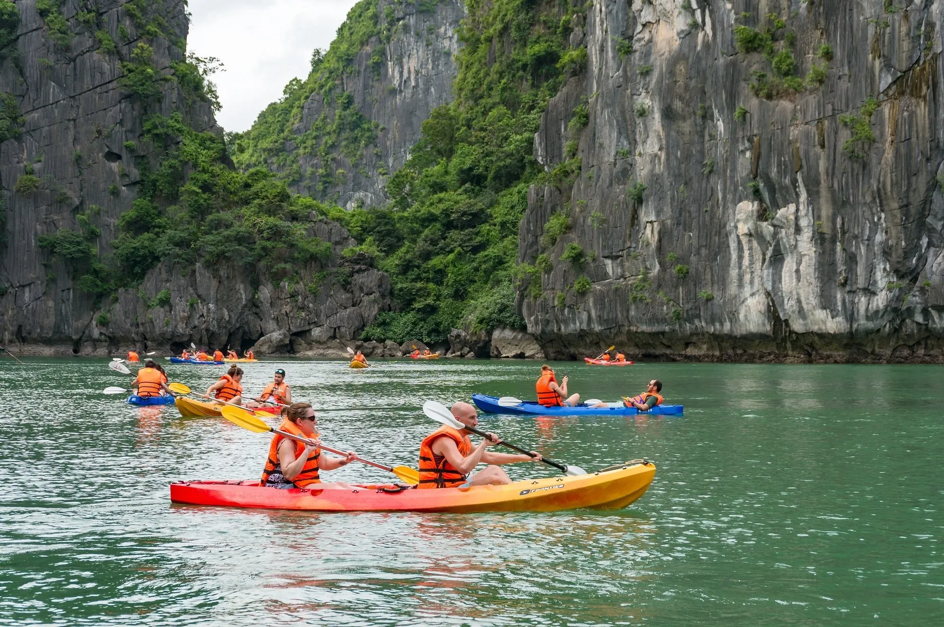 Hạ Long là một Di sản Thiên nhiên Thế Giới nổi tiếng