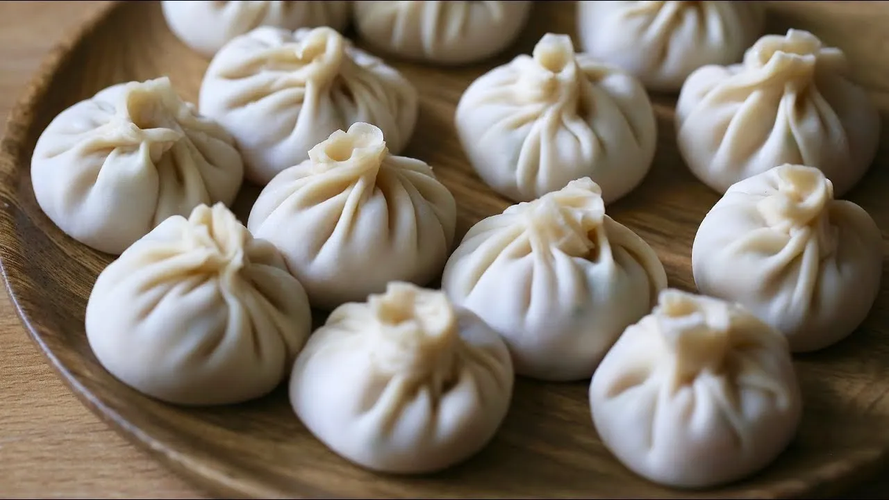 Xửng tiểu long bao nóng hổi hấp dẫn.