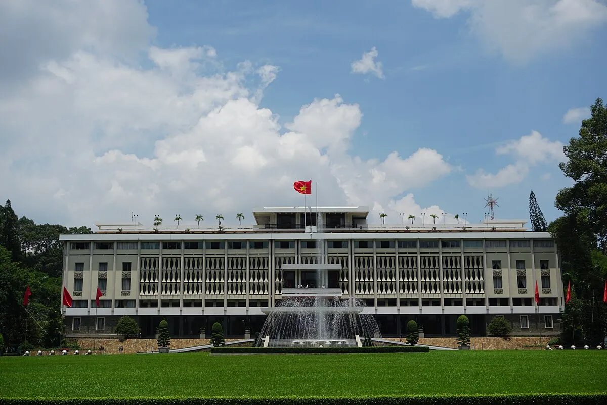 Dinh Độc Lập là lựa chọn không thể bỏ qua khi đến TP.HCM
