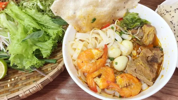Mì Quảng là món ăn đặc trưng nổi tiếng tại Đà Nẵng